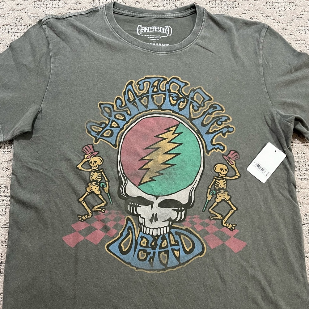 🎸 '25 Grateful Dead Band Steal Your Face Dancing Bertha Top Hat Soft New Tee
